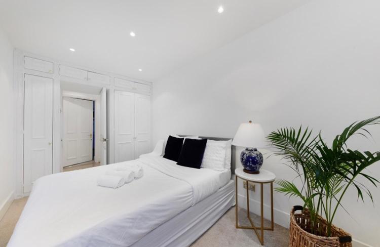 Central Kensington Apartment Лондон Екстер'єр фото